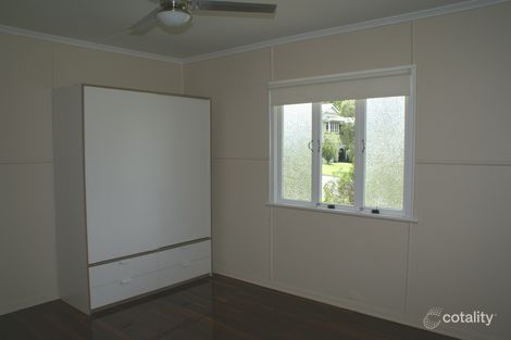 Property photo of 2 Perrett Street Bundamba QLD 4304
