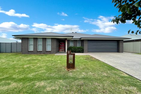 8 Macintyre Cct, Dubbo, NSW 2830