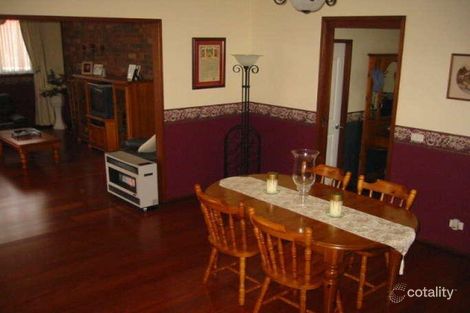 Property photo of 10 Evergreen Drive Shellharbour NSW 2529