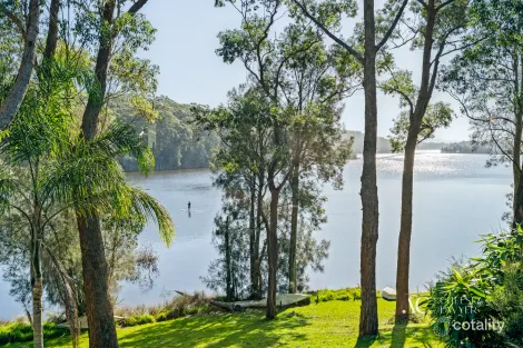 19 Wallaroy Dr, Burrill Lake, NSW 2539