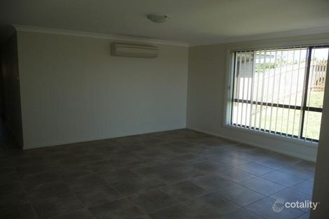 Property photo of 26 McKeachie Drive Aberglasslyn NSW 2320