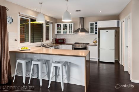 Property photo of 25 Crellin Crescent Watsonia VIC 3087