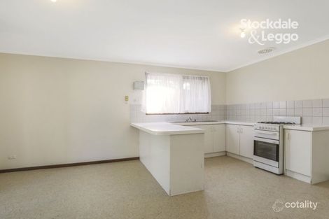 Property photo of 32 Elandra Way Cranbourne West VIC 3977