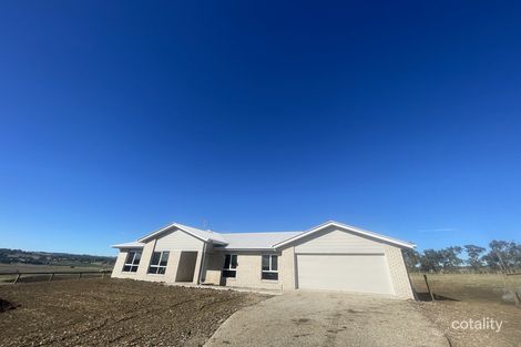 8 Aquila Dr, Meringandan West, QLD 4352