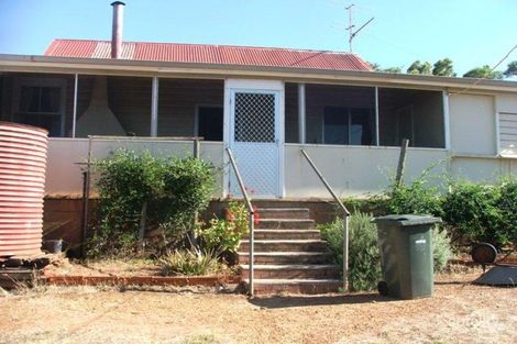 82 West St, Northampton, WA 6535