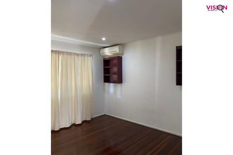 Property photo of 25 Pioneer Street Glenella QLD 4740