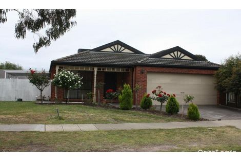 Property photo of 28 Cato Parkway Lynbrook VIC 3975