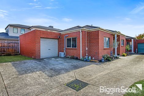 Property photo of 2/17 Omalley Crescent Dandenong North VIC 3175