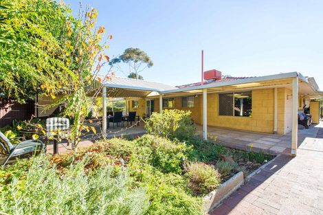 Property photo of 39 Lesmurdie Road East Walliston WA 6076
