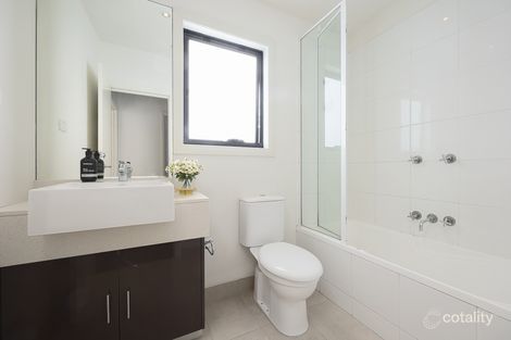 Property photo of 9/321 Orrong Road St Kilda East VIC 3183