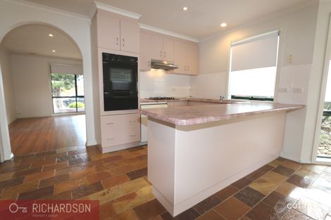 Property photo of 12 Mailrun Court Hoppers Crossing VIC 3029