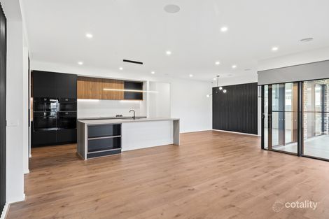Property photo of 21 Grazing Way Clyde North VIC 3978