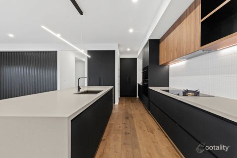 Property photo of 21 Grazing Way Clyde North VIC 3978