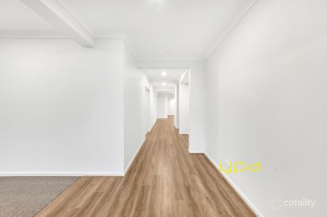 Property photo of 38 Laker Boulevard Clyde North VIC 3978