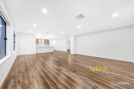 Property photo of 38 Laker Boulevard Clyde North VIC 3978