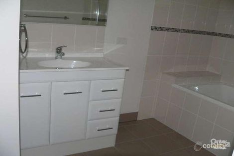 Property photo of 11 Harris Street Emerald QLD 4720