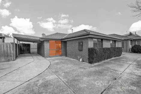 170a Oshanassy St, Sunbury, VIC 3429