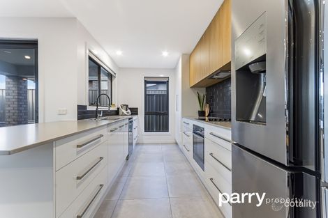 Property photo of 2/28 Lakeside Drive Kings Meadows TAS 7249