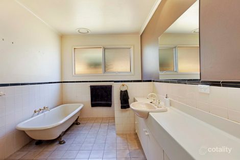 Property photo of 14 Beach Parade Drumcondra VIC 3215