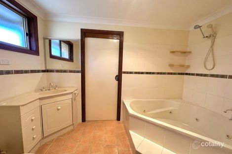 Property photo of 11 Sapphire Close Townsend NSW 2463