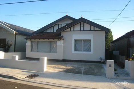 8 Unwin St, Canterbury, NSW 2193