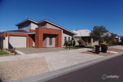 7 Etheridge Rise, Caroline Springs, VIC 3023