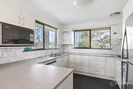 Property photo of 33 Pengana Crescent Mollymook NSW 2539