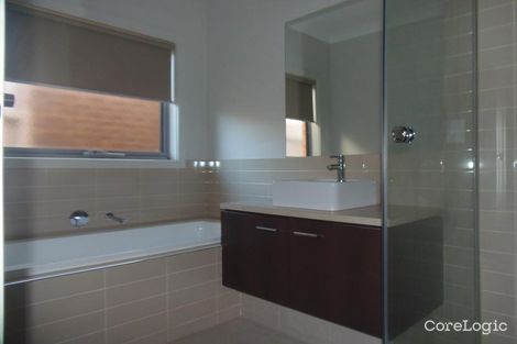 Property photo of 7 Etheridge Rise Caroline Springs VIC 3023