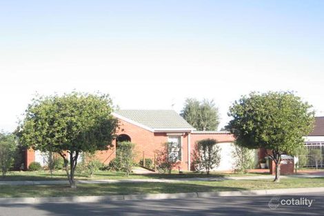 Property photo of 36 Charles Green Avenue Endeavour Hills VIC 3802