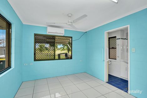 Property photo of 28 Impey Street Caravonica QLD 4878