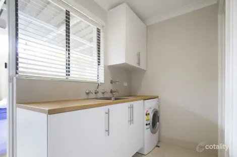 Property photo of 26 Kallaroo Place Kallaroo WA 6025