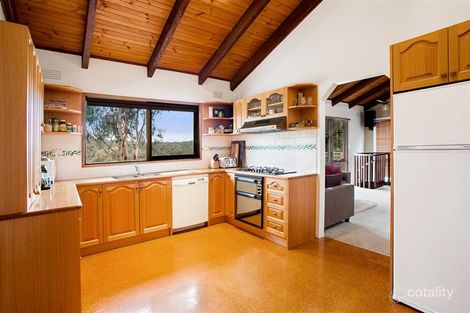 Property photo of 4 Tracey Place Greensborough VIC 3088