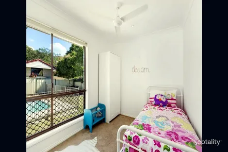 Property photo of 138 Discovery Drive Helensvale QLD 4212