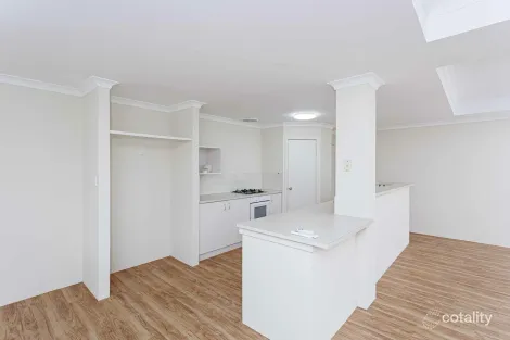 Property photo of 45 Sacramento Parade Hocking WA 6065