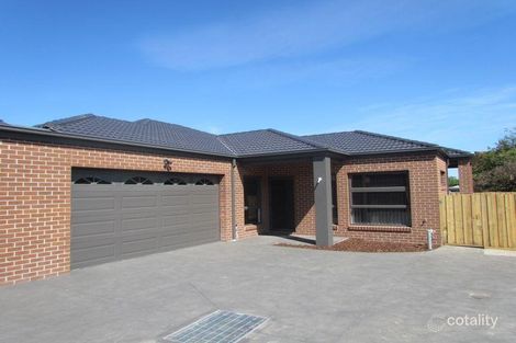 Property photo of 2/25 Henty Street Pakenham VIC 3810