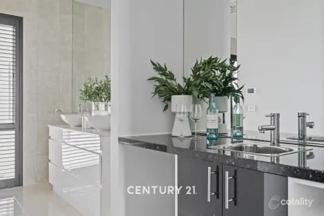 Property photo of 10 Panoramic Terrace Berwick VIC 3806