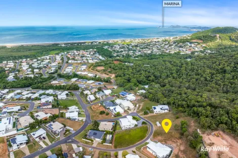 Property photo of 17 Fraser Crescent Pacific Heights QLD 4703