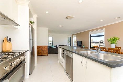 Property photo of 1 Ambleside Place Ocean Grove VIC 3226