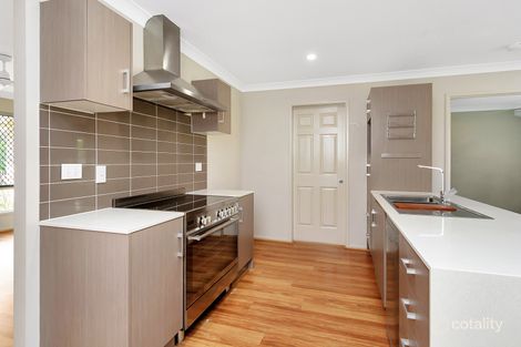 2/4 Carl Lane, North Ipswich, QLD 4305