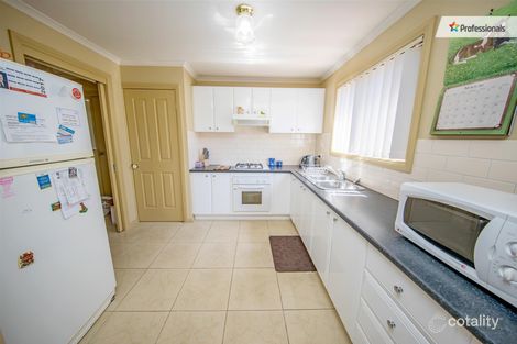Property photo of 3/13 Lindsay Court Melton VIC 3337
