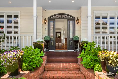 Property photo of 2 Winscott Grove Ringwood VIC 3134