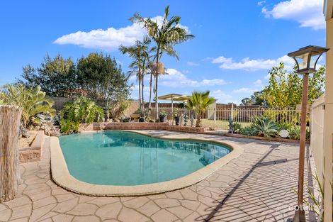 13 Sebastian Ave, Rosemeadow, NSW 2560