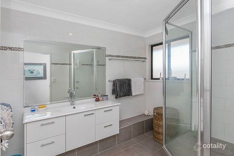 Property photo of 42 Luderick Street Manly West QLD 4179
