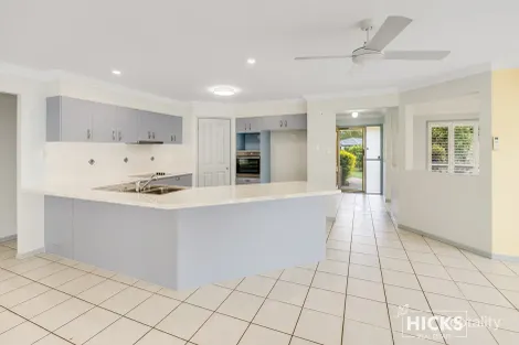 Property photo of 26 Middle Cove Court Sandstone Point QLD 4511