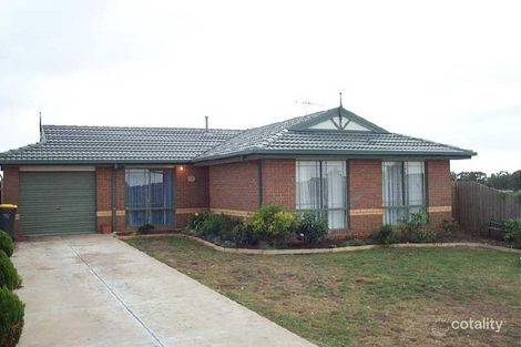 15 Peters Cl, Maddingley, VIC 3340