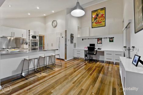Property photo of 8 Pedersen Way Montmorency VIC 3094