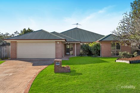 7 Pinehurst Ct, Albany Creek, QLD 4035