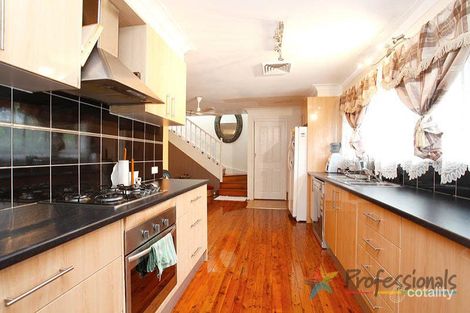 Property photo of 4 Allsopp Drive Cambridge Gardens NSW 2747