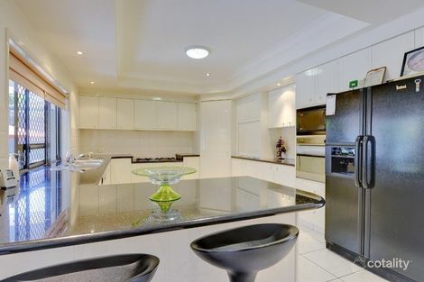 Property photo of 6 Pinehurst Place Carindale QLD 4152