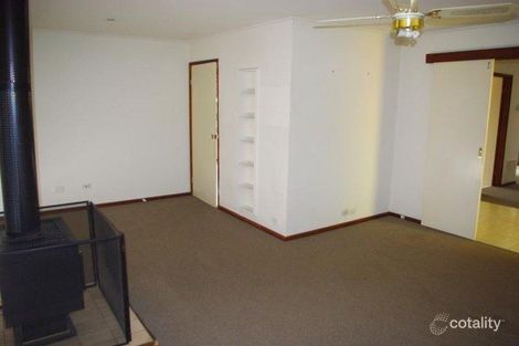Property photo of 9 Tufnel Court Endeavour Hills VIC 3802